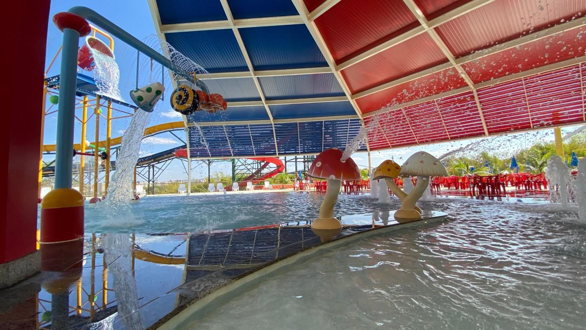 Spazzio Diroma Com Acesso Ao Acqua Park, Splash E Slide Apartamento *